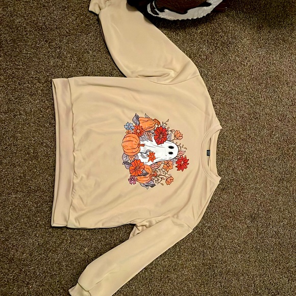 Too big for me I’m a medium and it fit like an oversized large - Picture 1 of 3